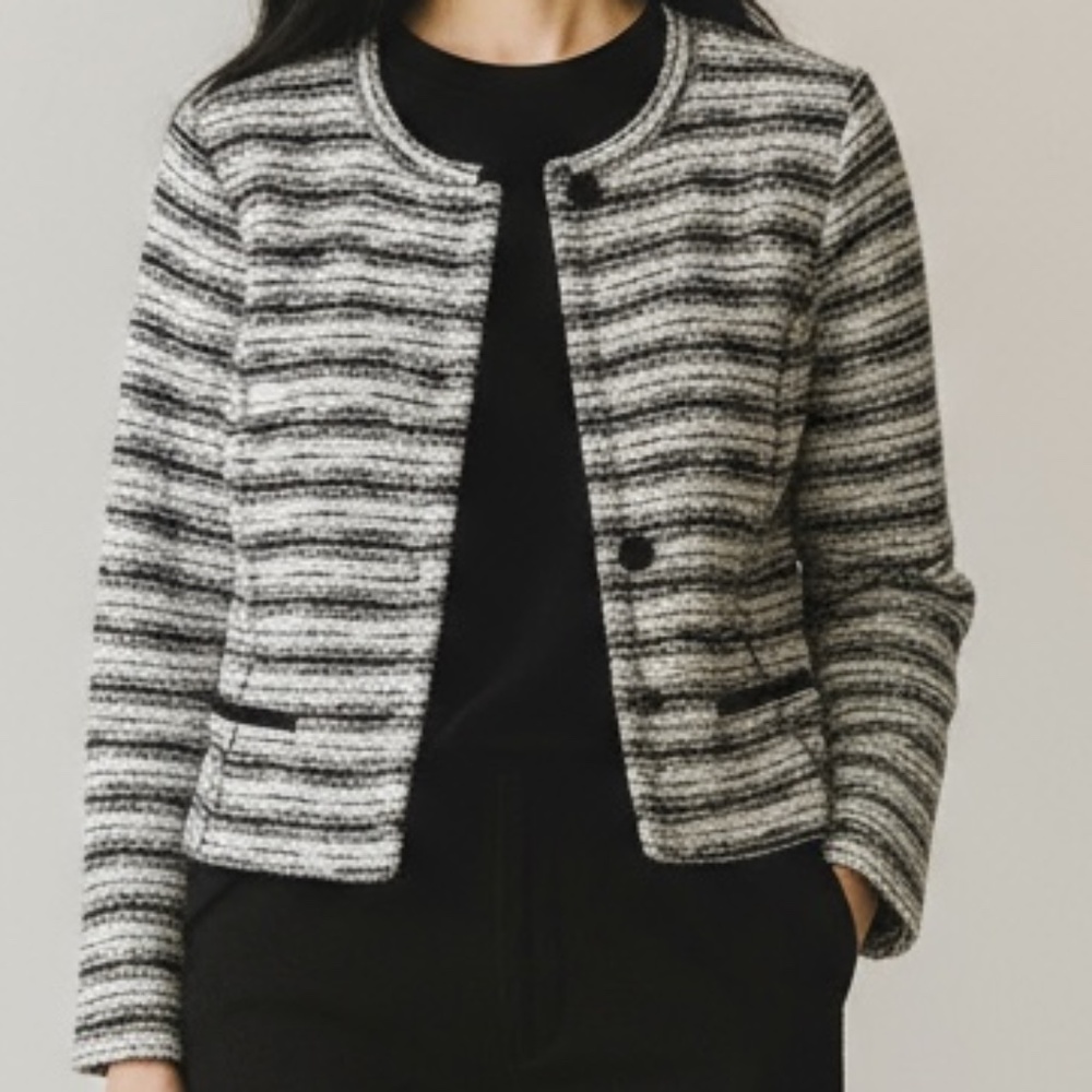 FOREVER 21 · BLACK AND WHITE STITCHED SWEATER JACKET - SIZE MEDIUM